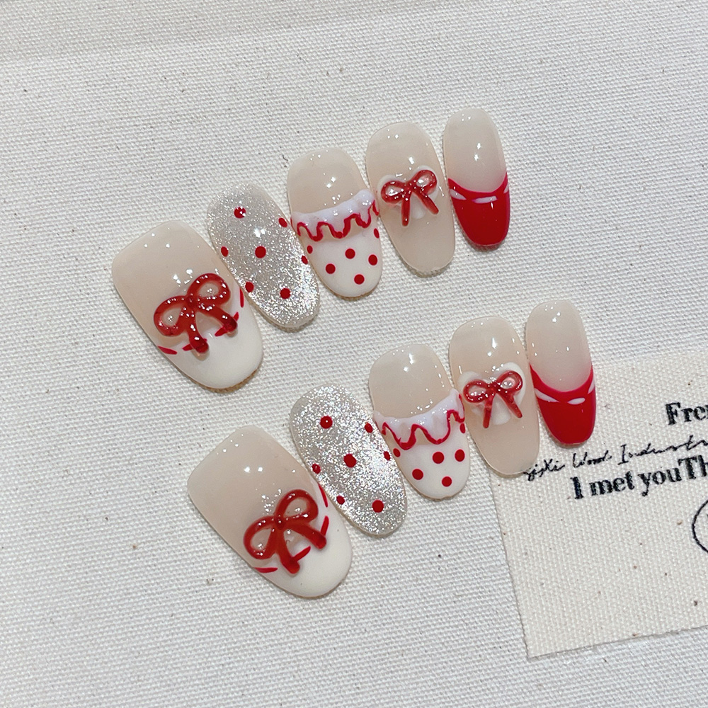 Nail Art Red - 10 Stück kurze ovale handgemachte Press-On-Nägel-Set,