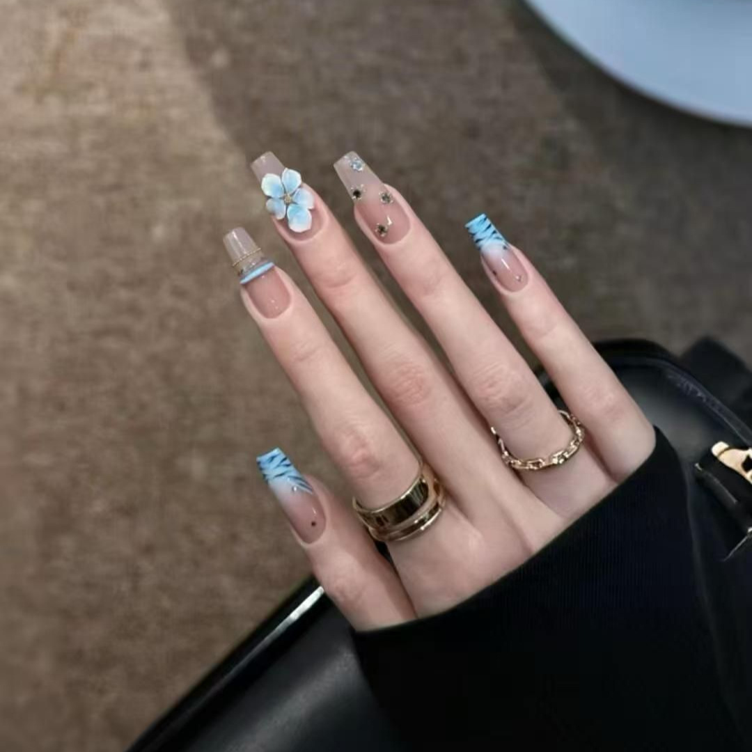 Nail Art Zebra Design - 10 Stück handgemachte Press-On-Nägel mit blauem
