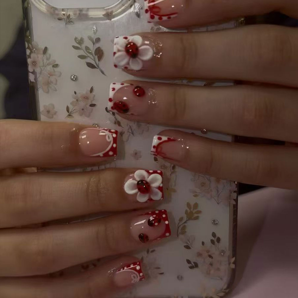 24 Stück pro Set. Rechteckige  – Nail Art Red Bewertung und Preis
